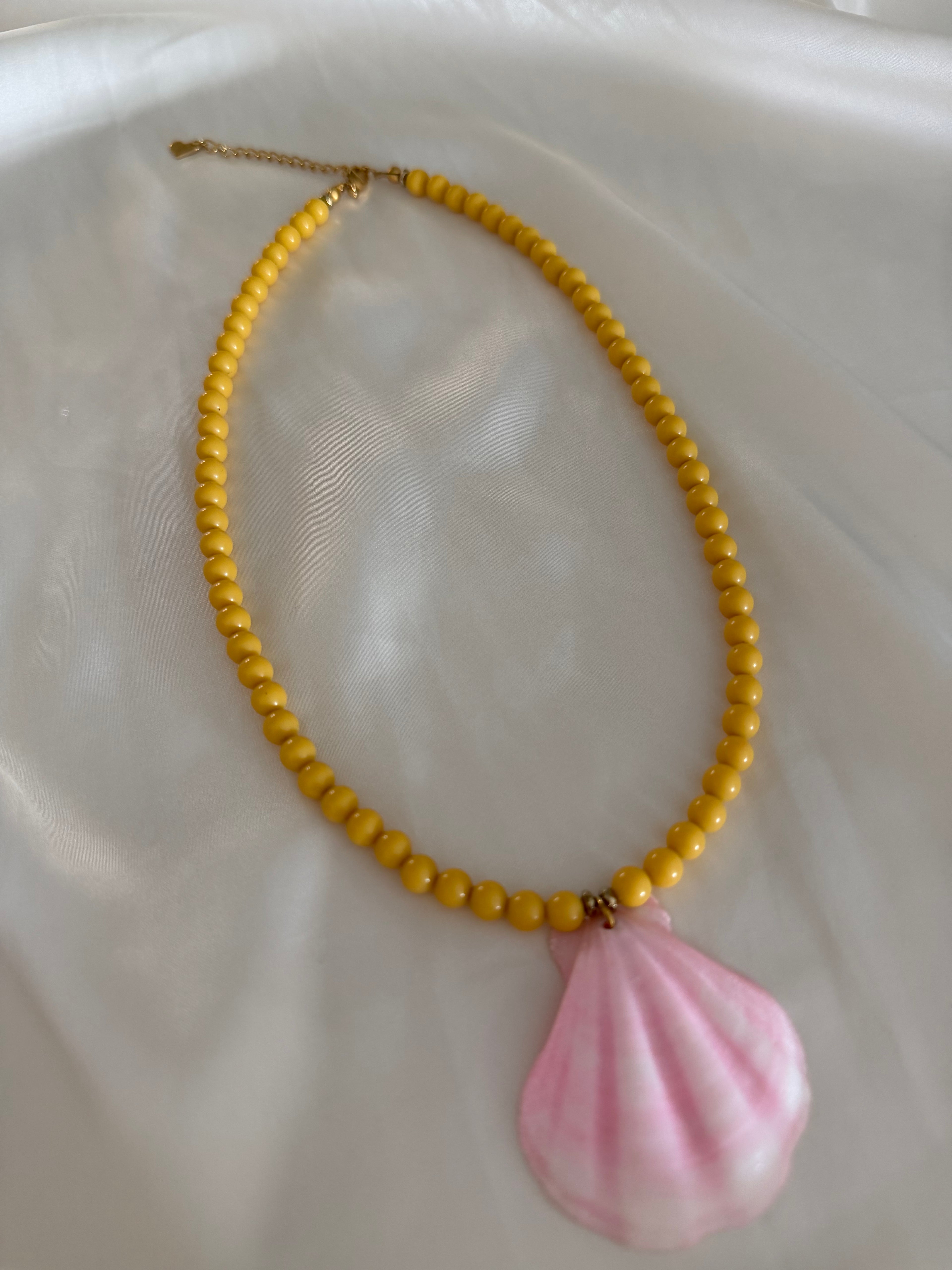 Tiki Yellow Gold Shell