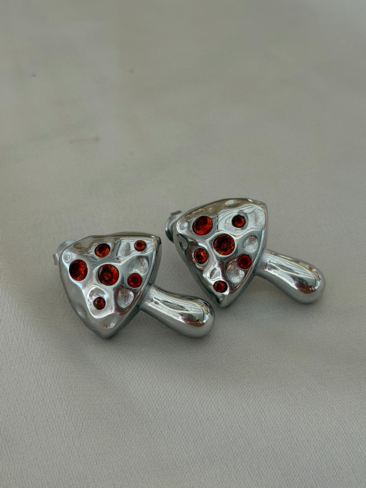 Ruby Shroom Silver