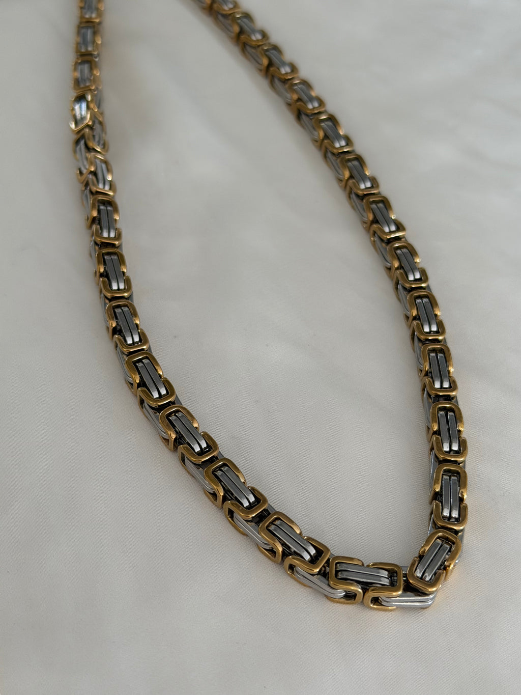 Romeo Necklace