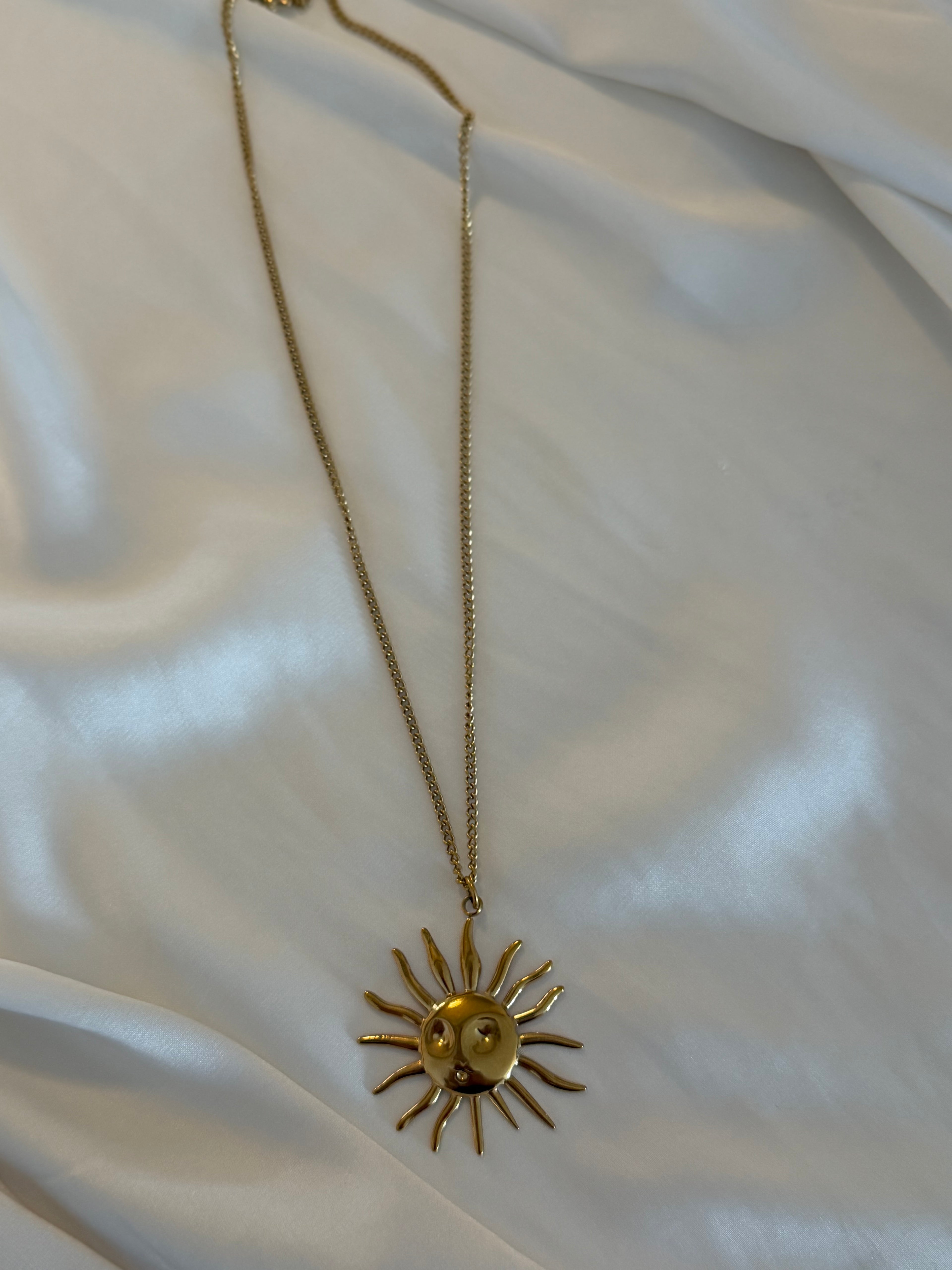 Sunny Necklace