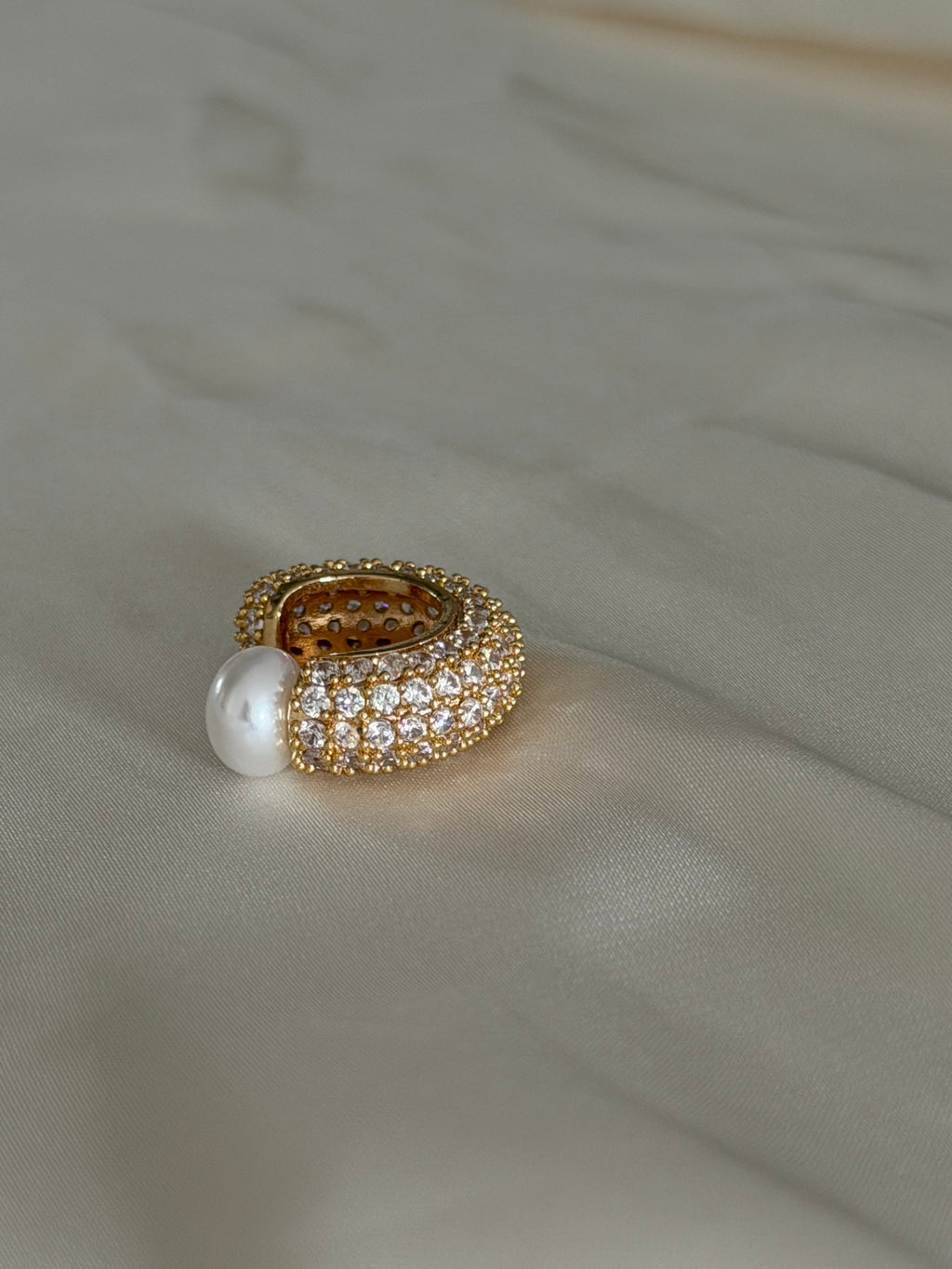 Muse Gold Ear Cuff