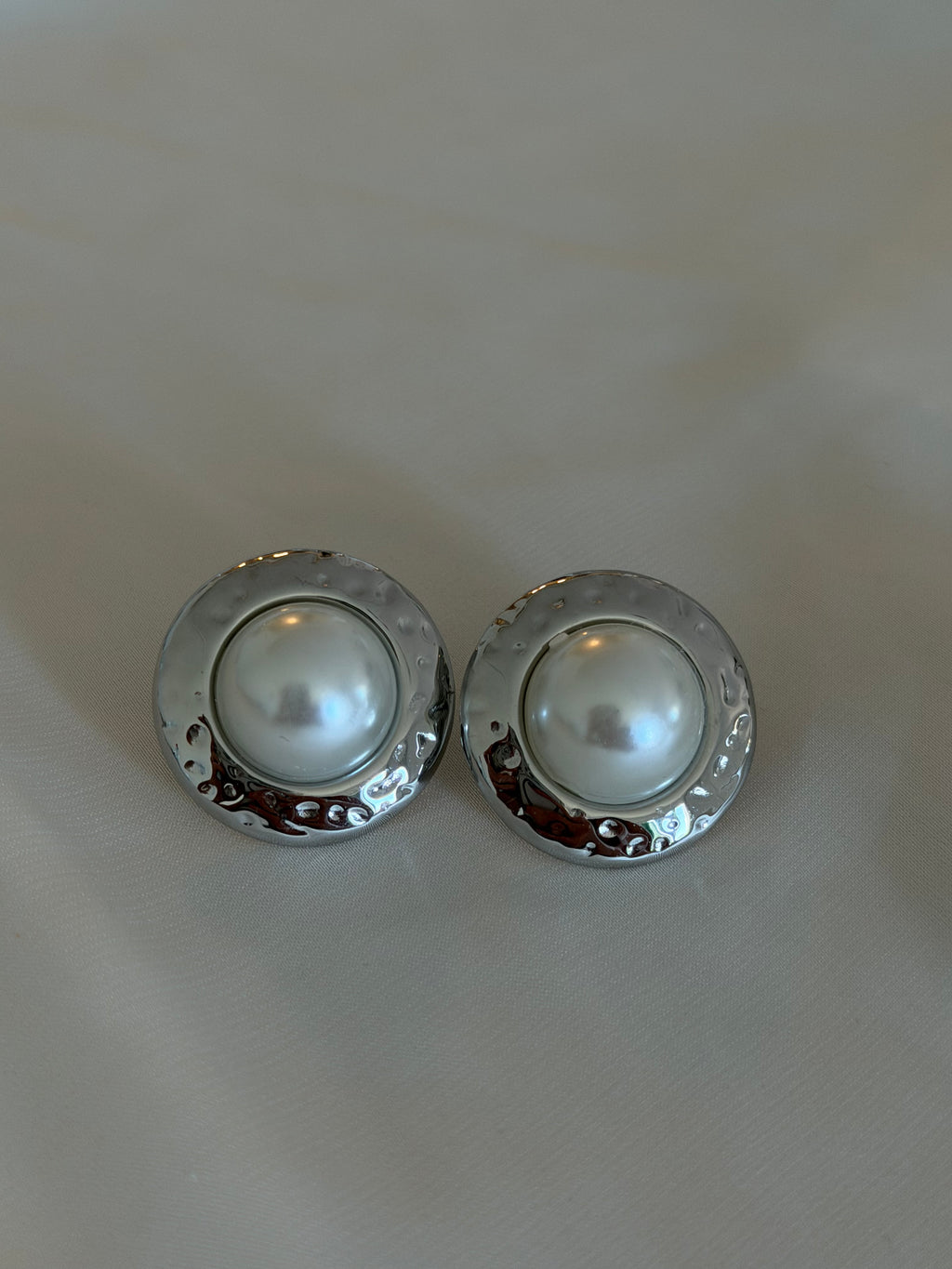Aurora silver