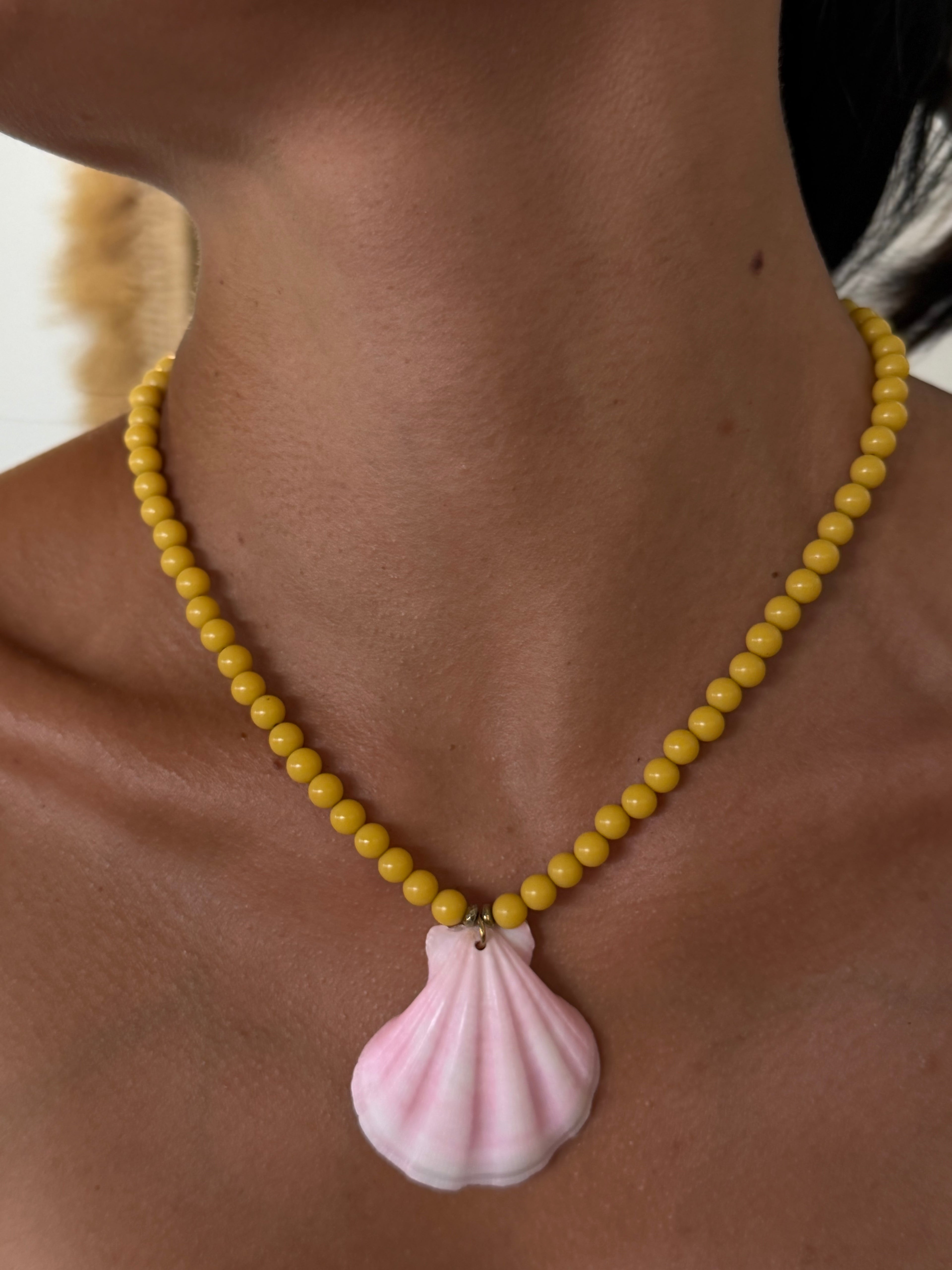Tiki Yellow Gold Shell