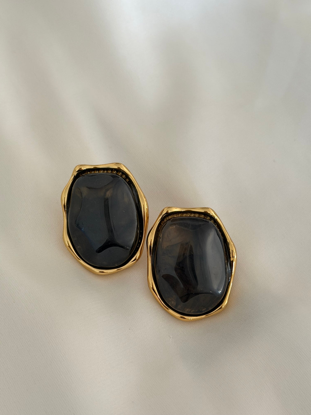 Ambre Black