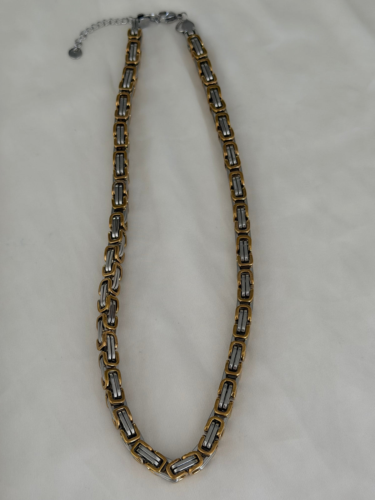 Romeo Necklace