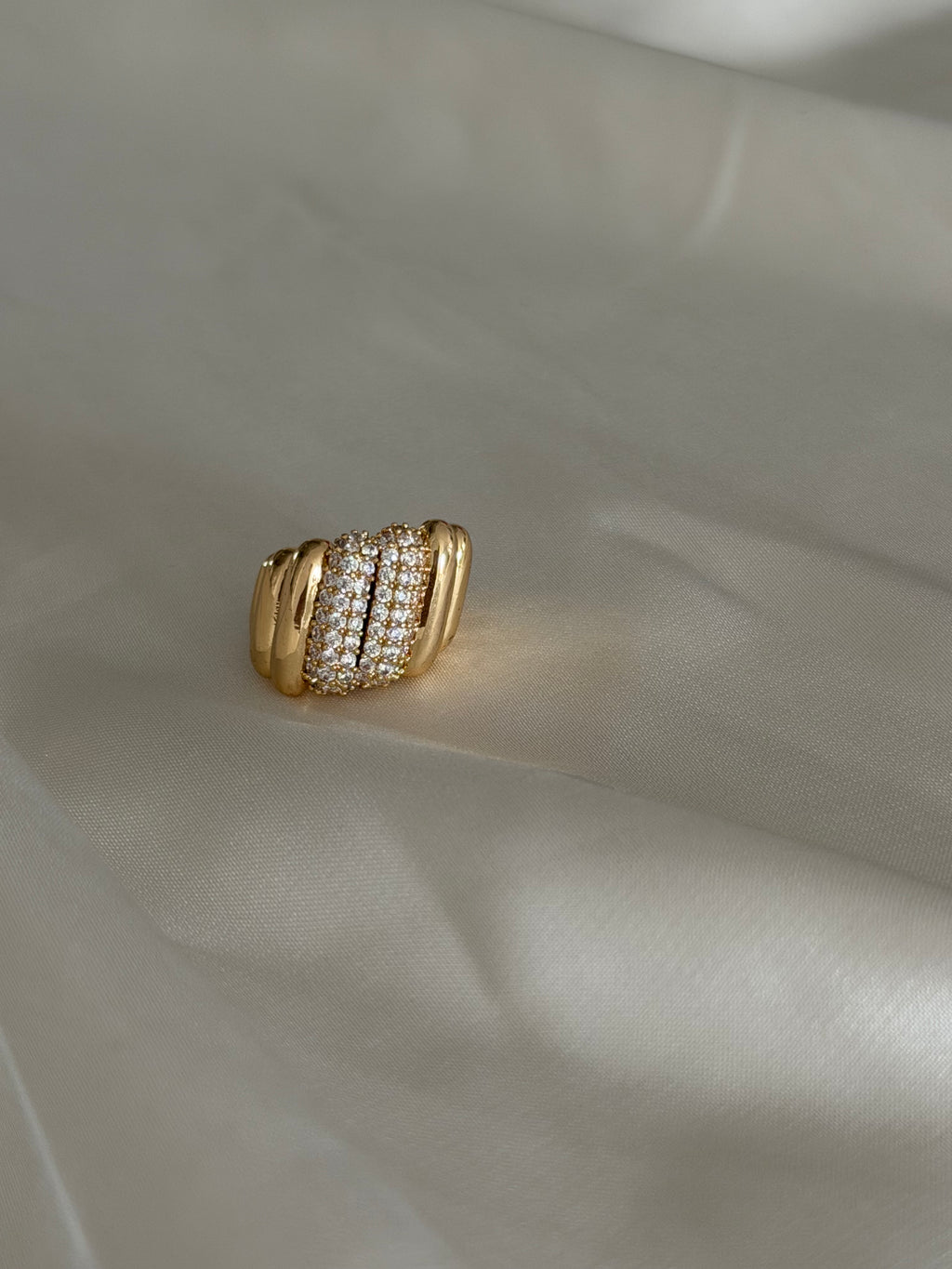Ira Gold Ear Cuff