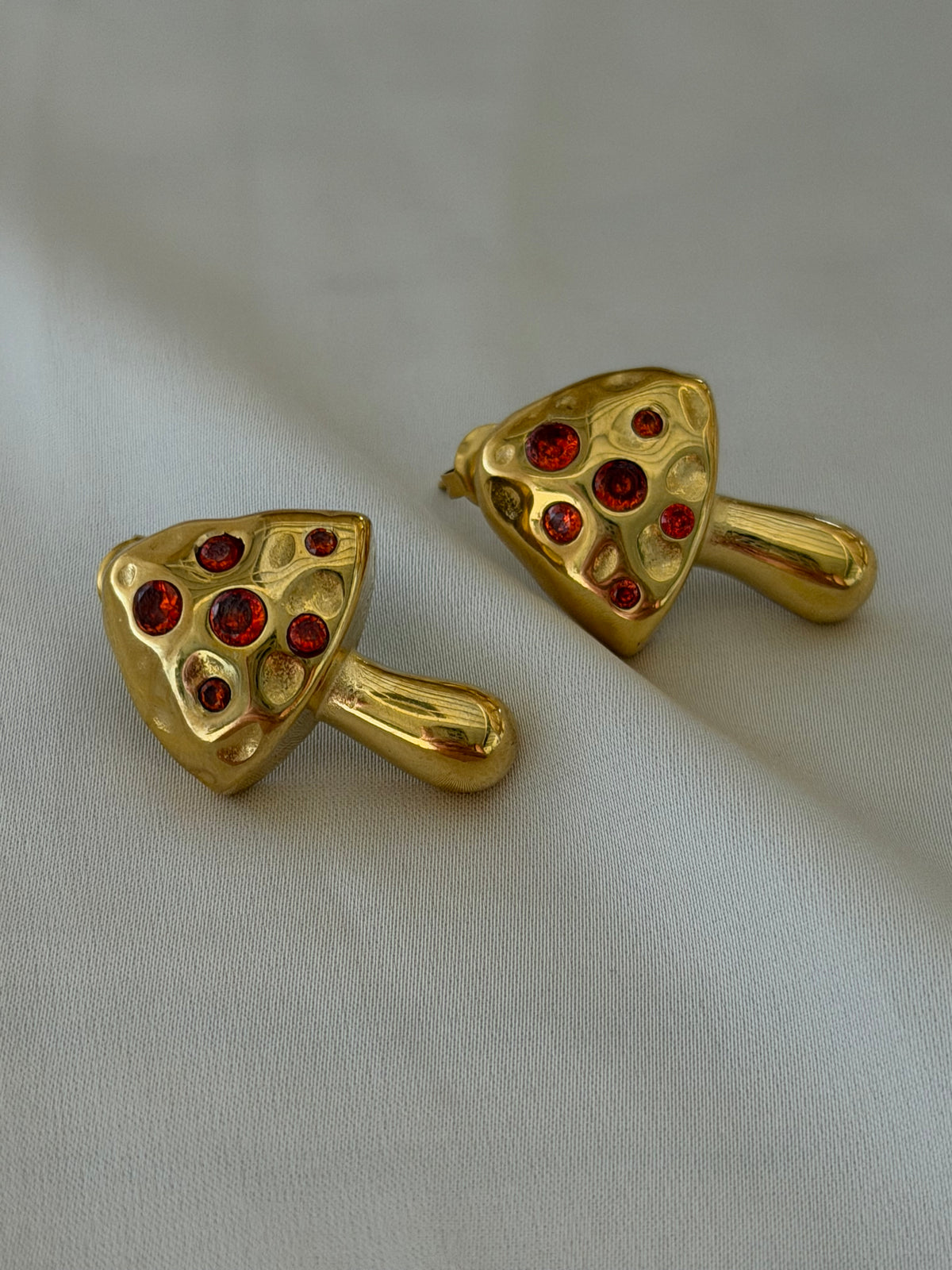 Ruby Shroom Gold