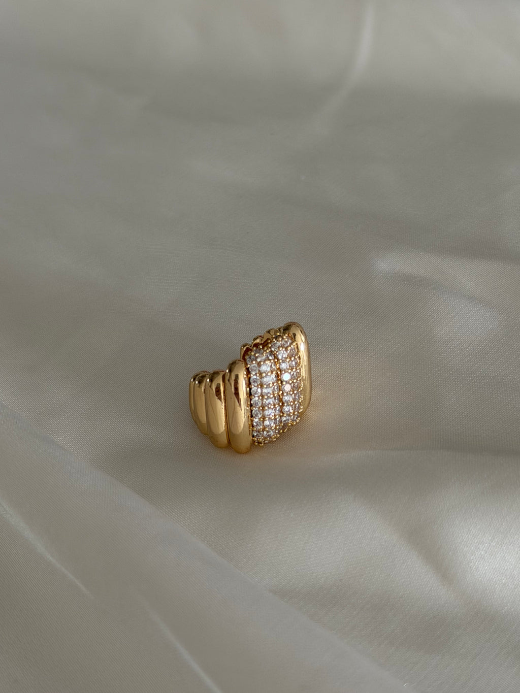 Ira Gold Ear Cuff