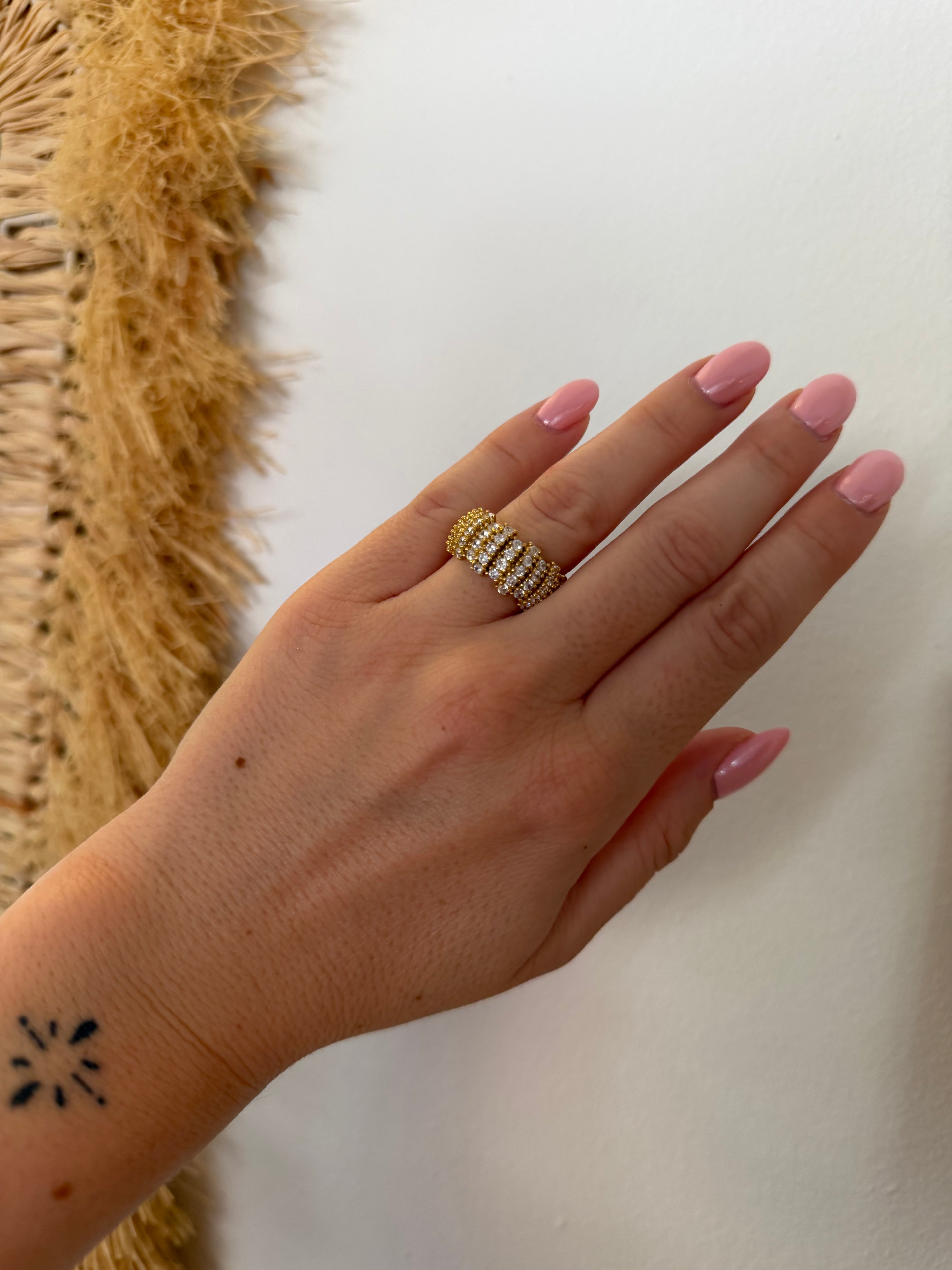 Neira Ring