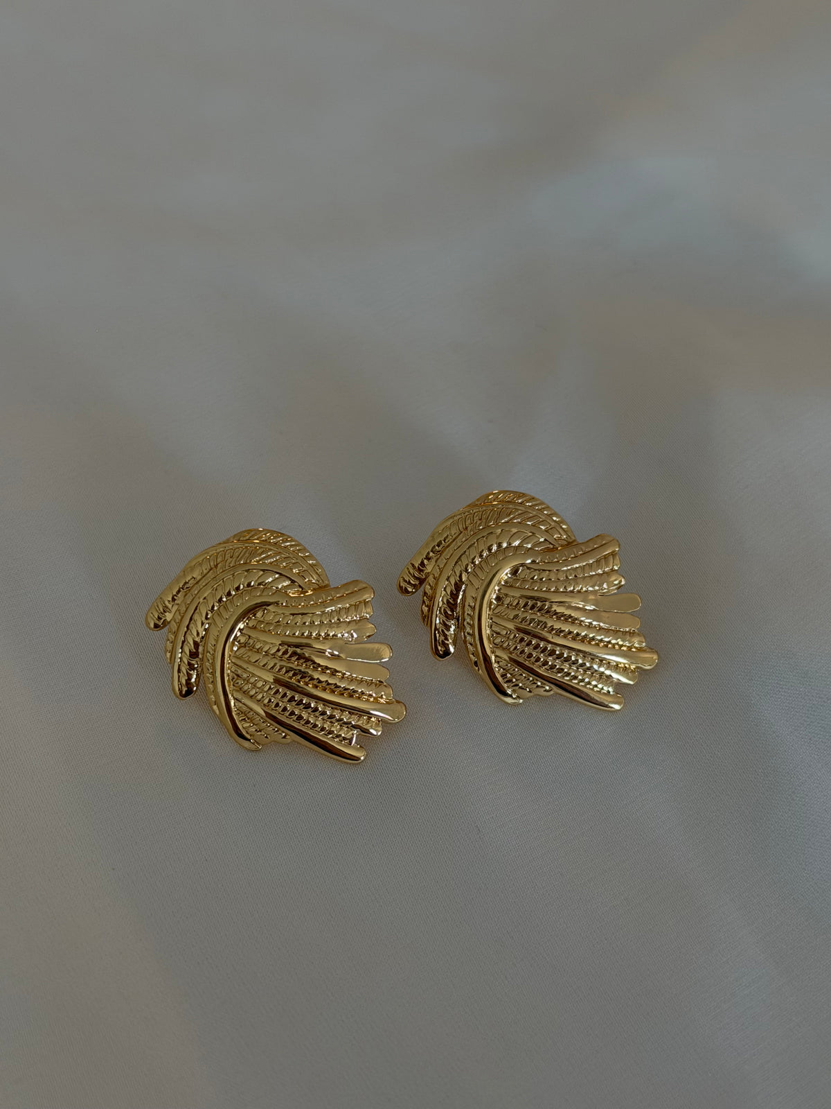 Romy earrings