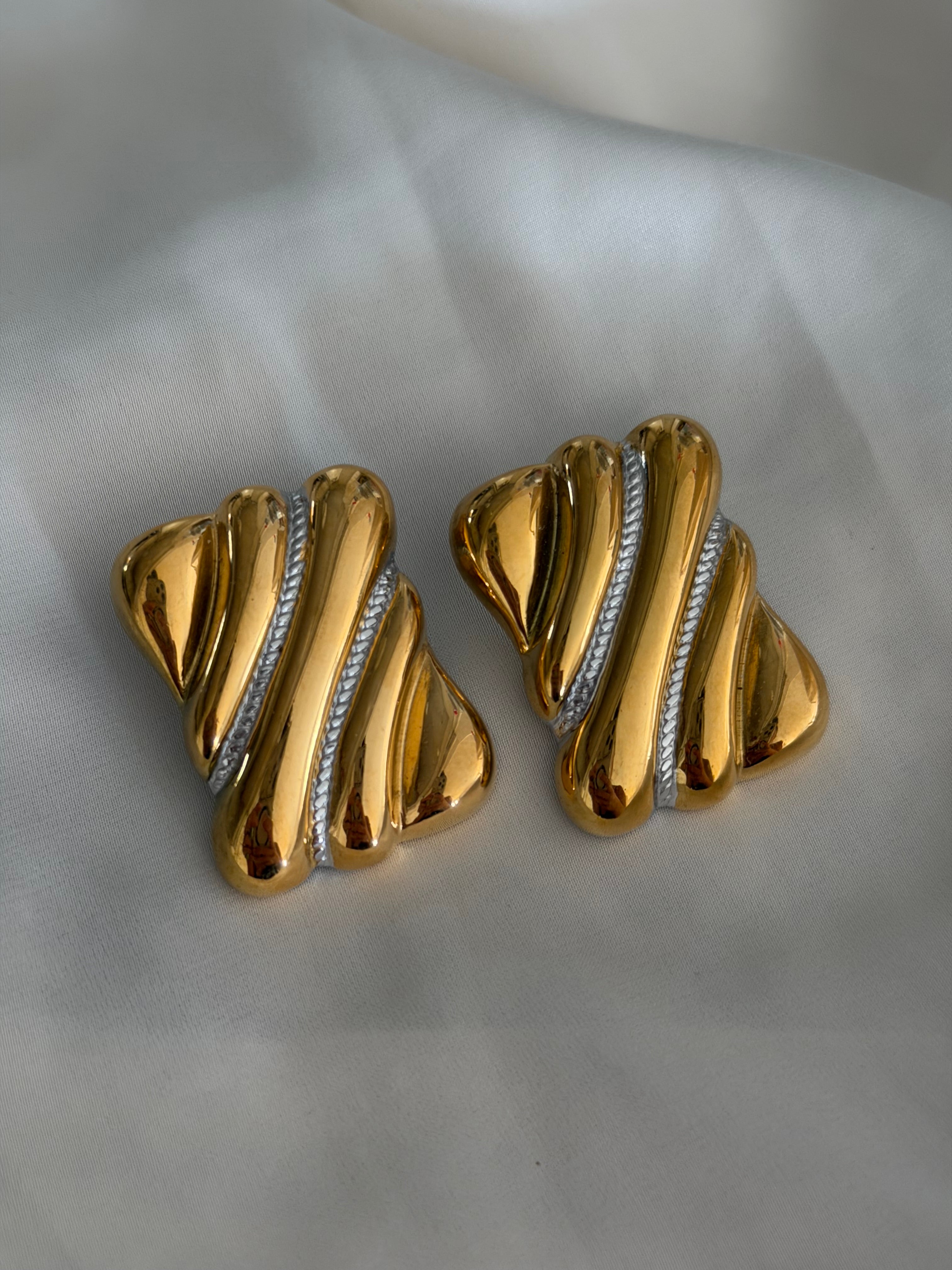 Golden Arc