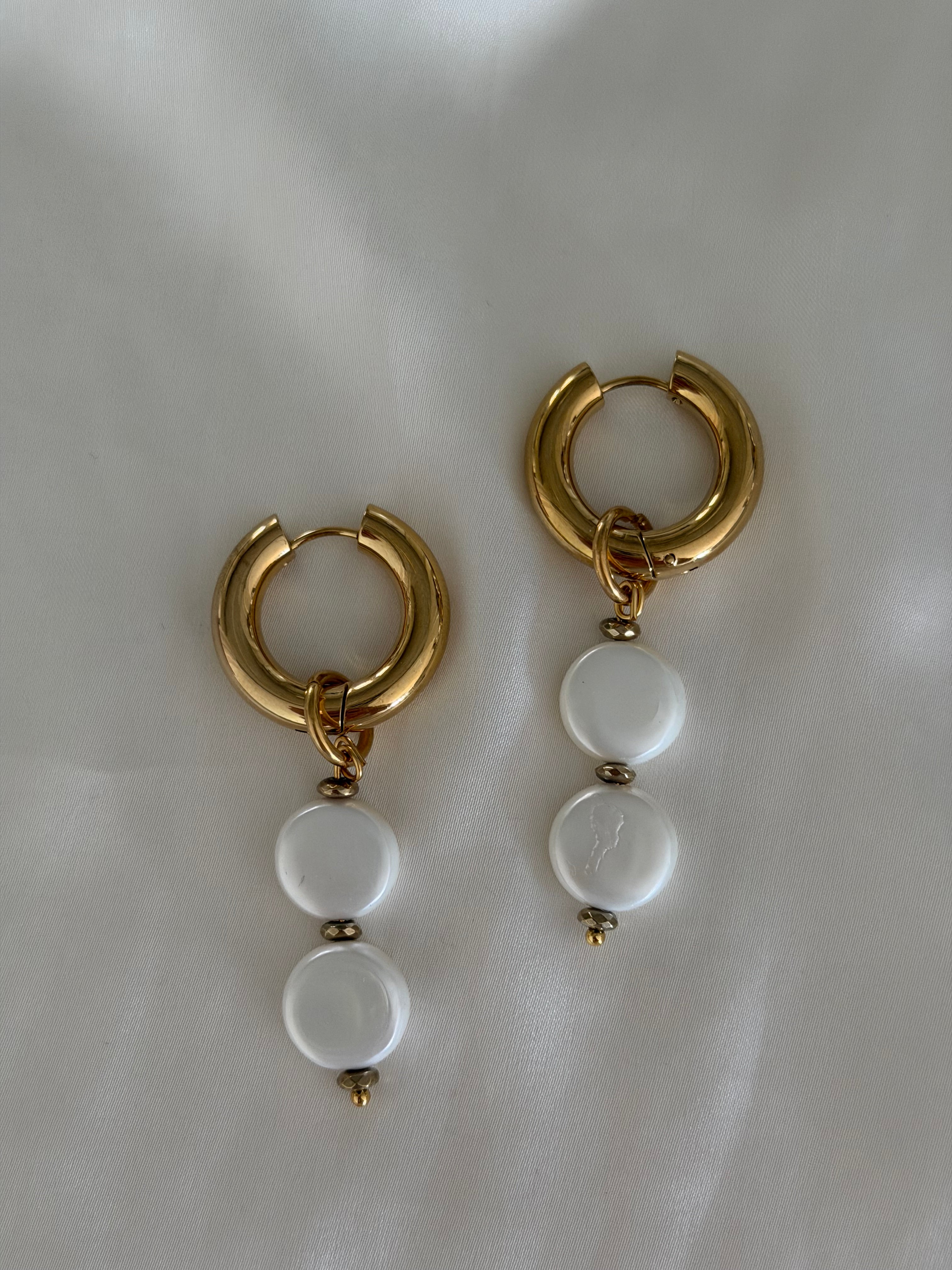 Pearl Amour Gold Earrings