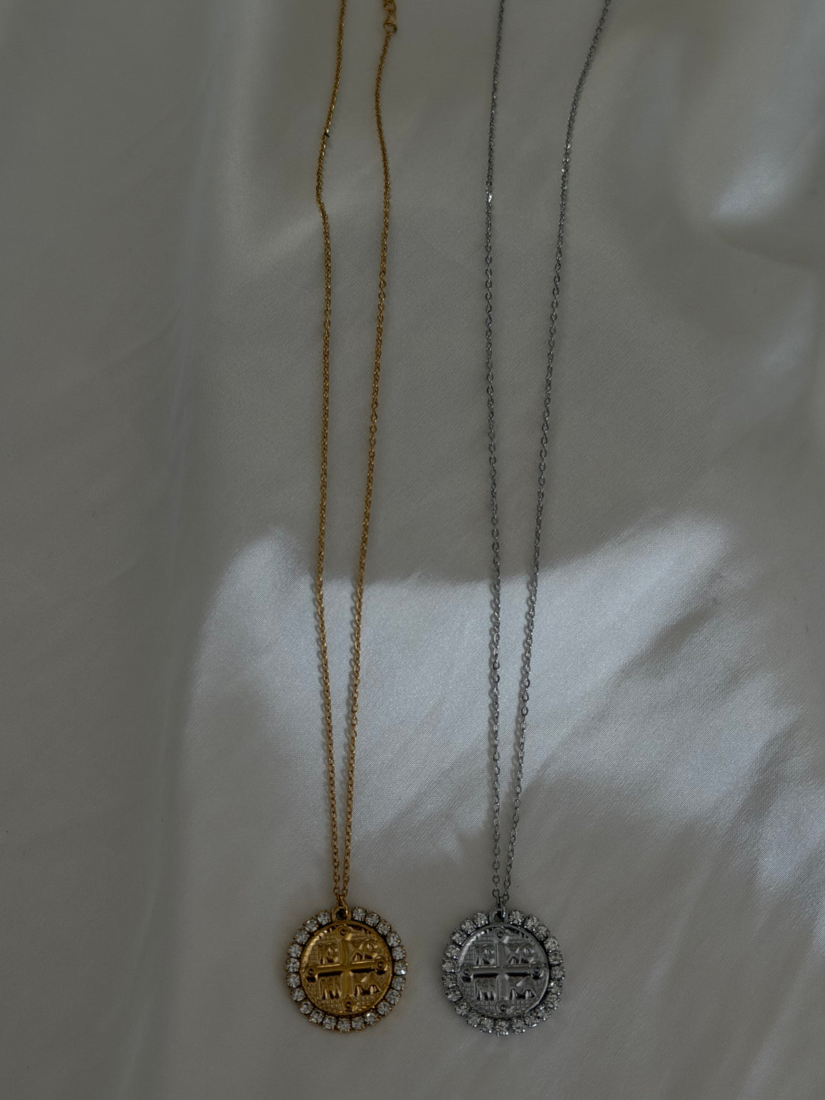 Reina Necklace