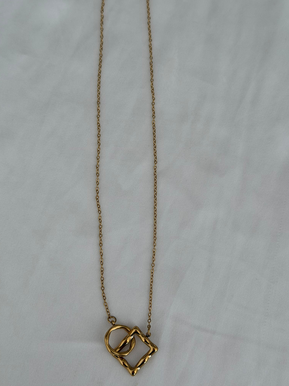 Infinito Necklace