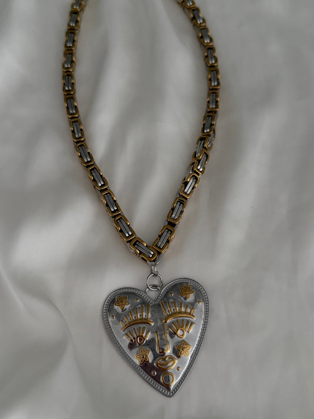 Camellia Necklace