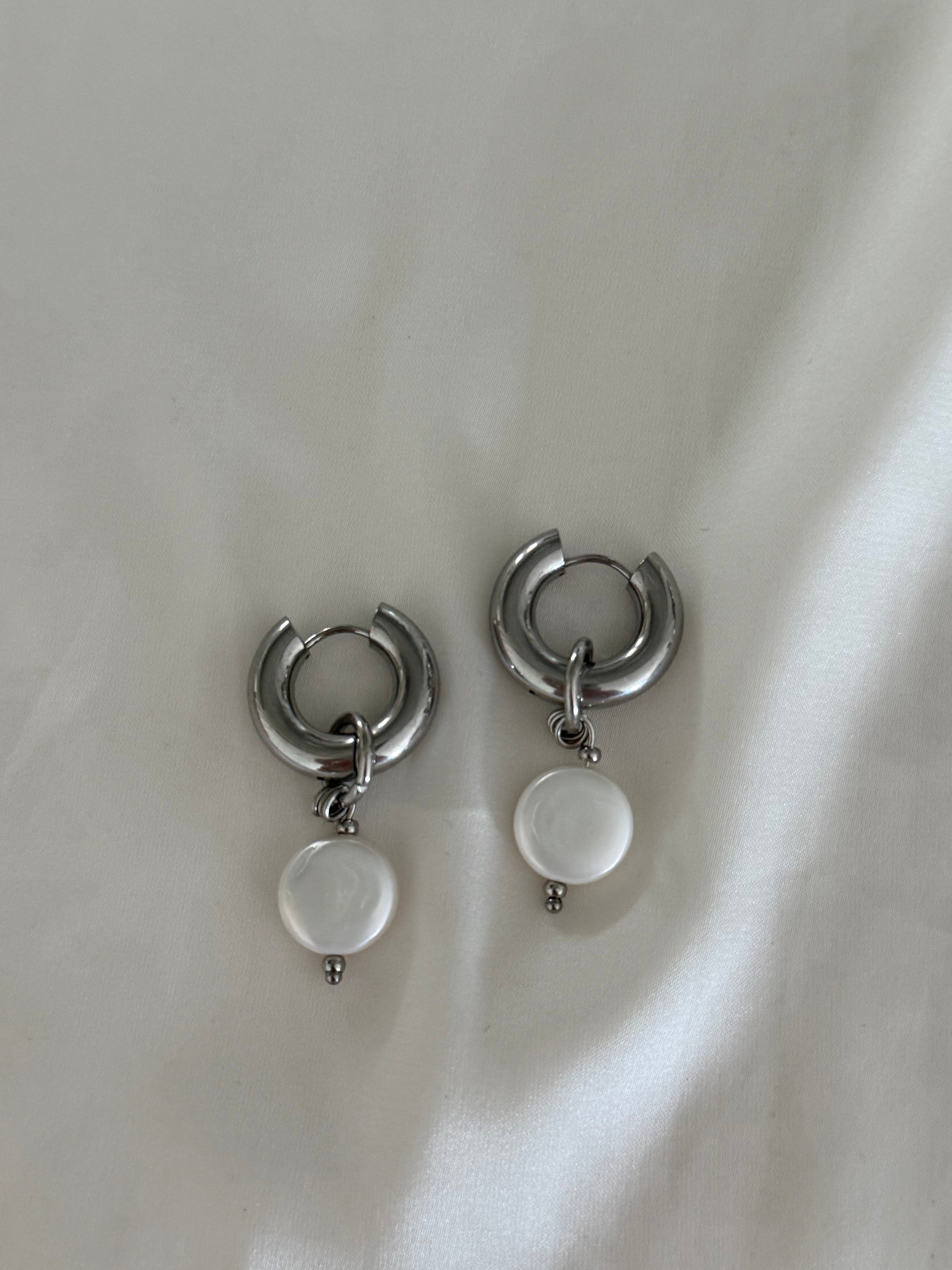 Pearl Amour Silver Earrings