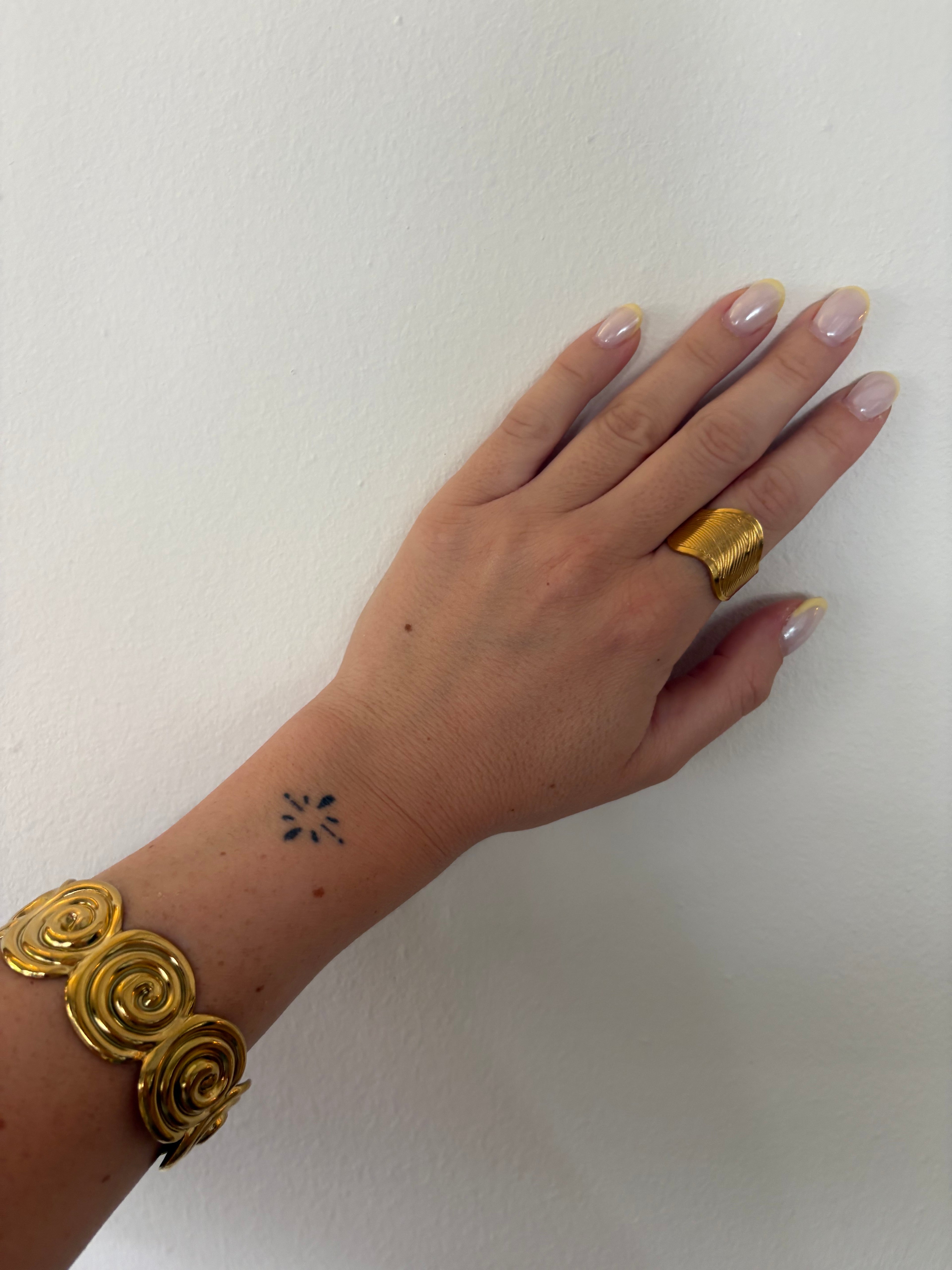 Luna Ring
