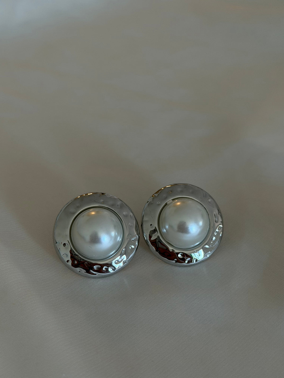 Aurora silver