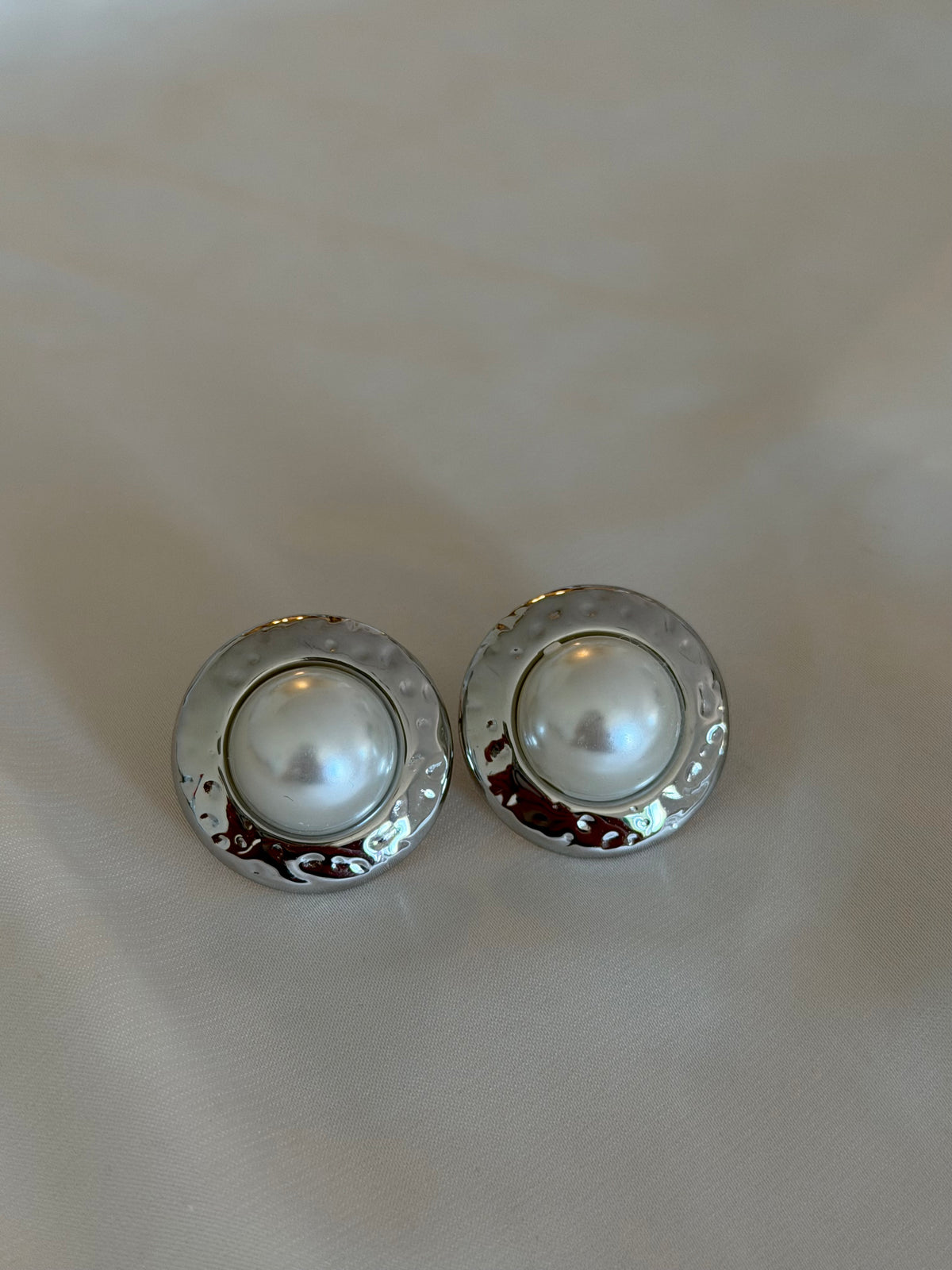 Aurora silver