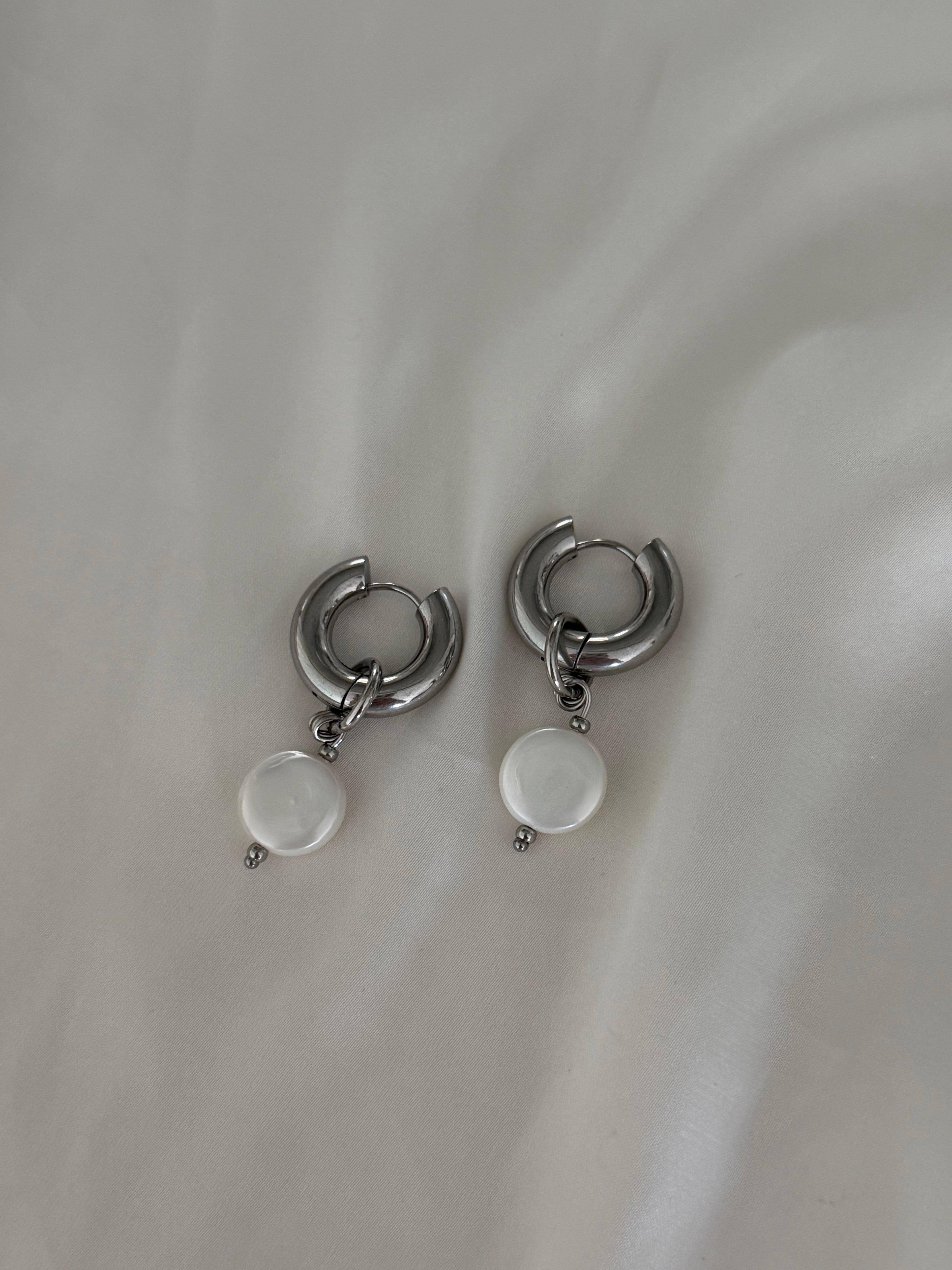 Pearl Amour Silver Earrings
