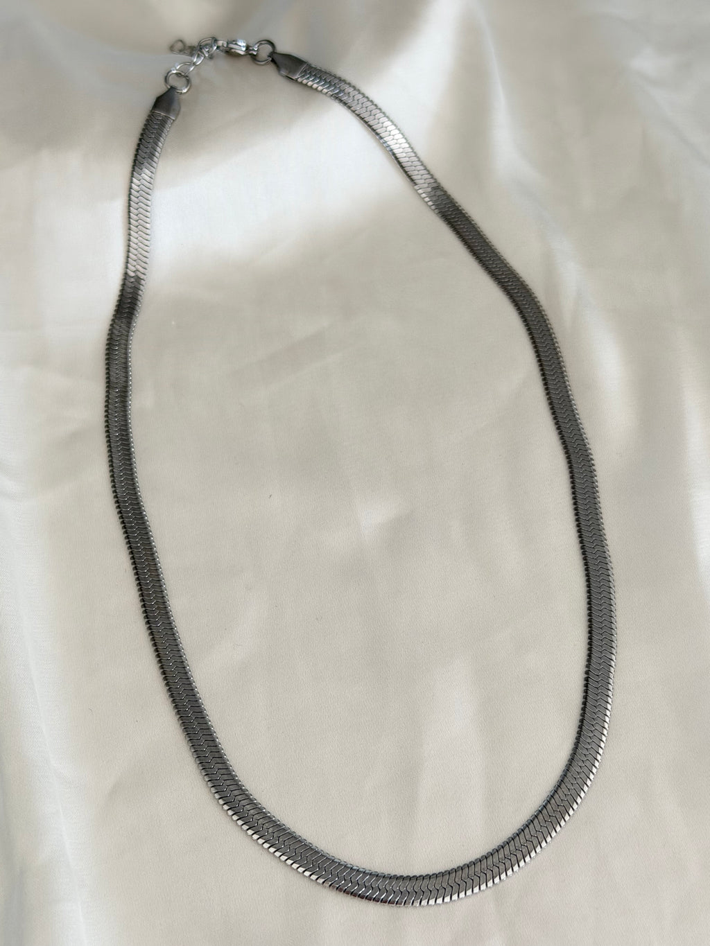 Valeria Silver Chain
