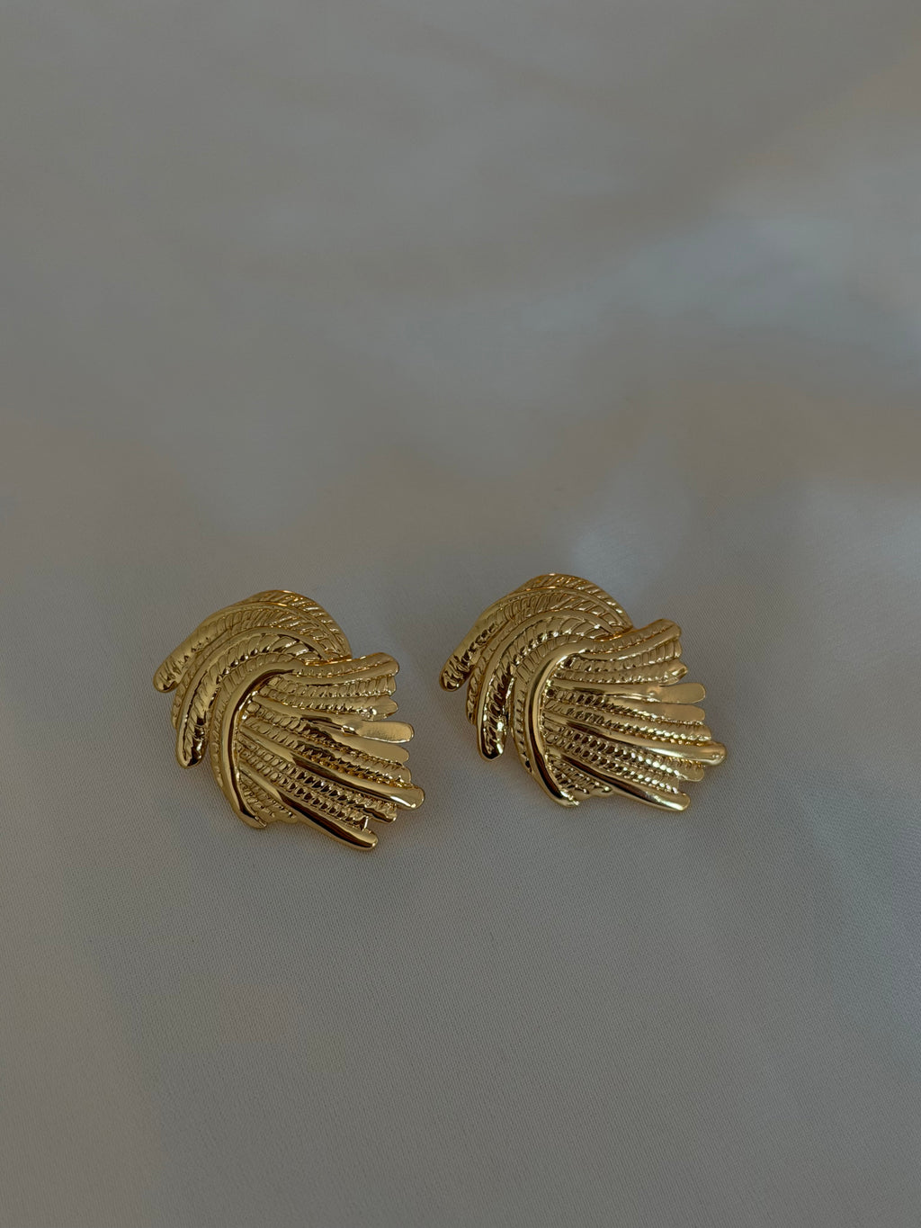 Romy earrings