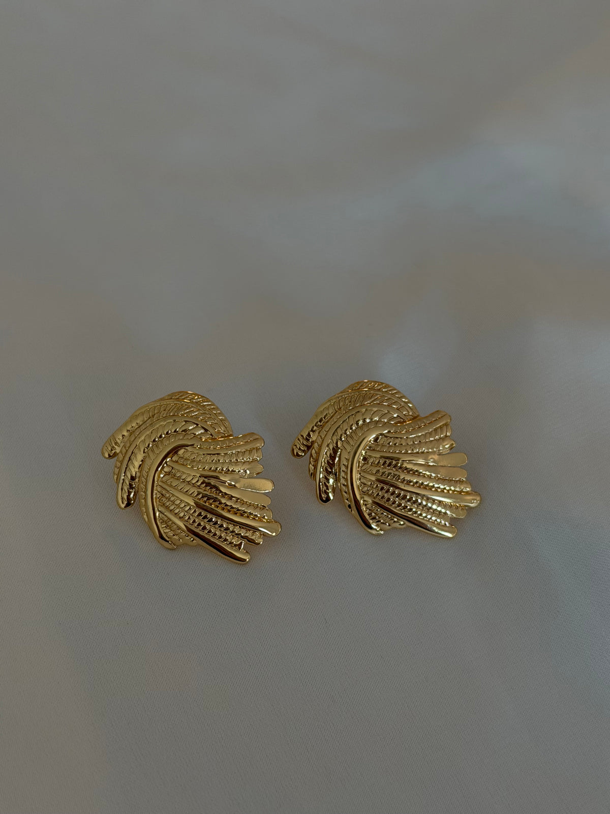 Romy earrings