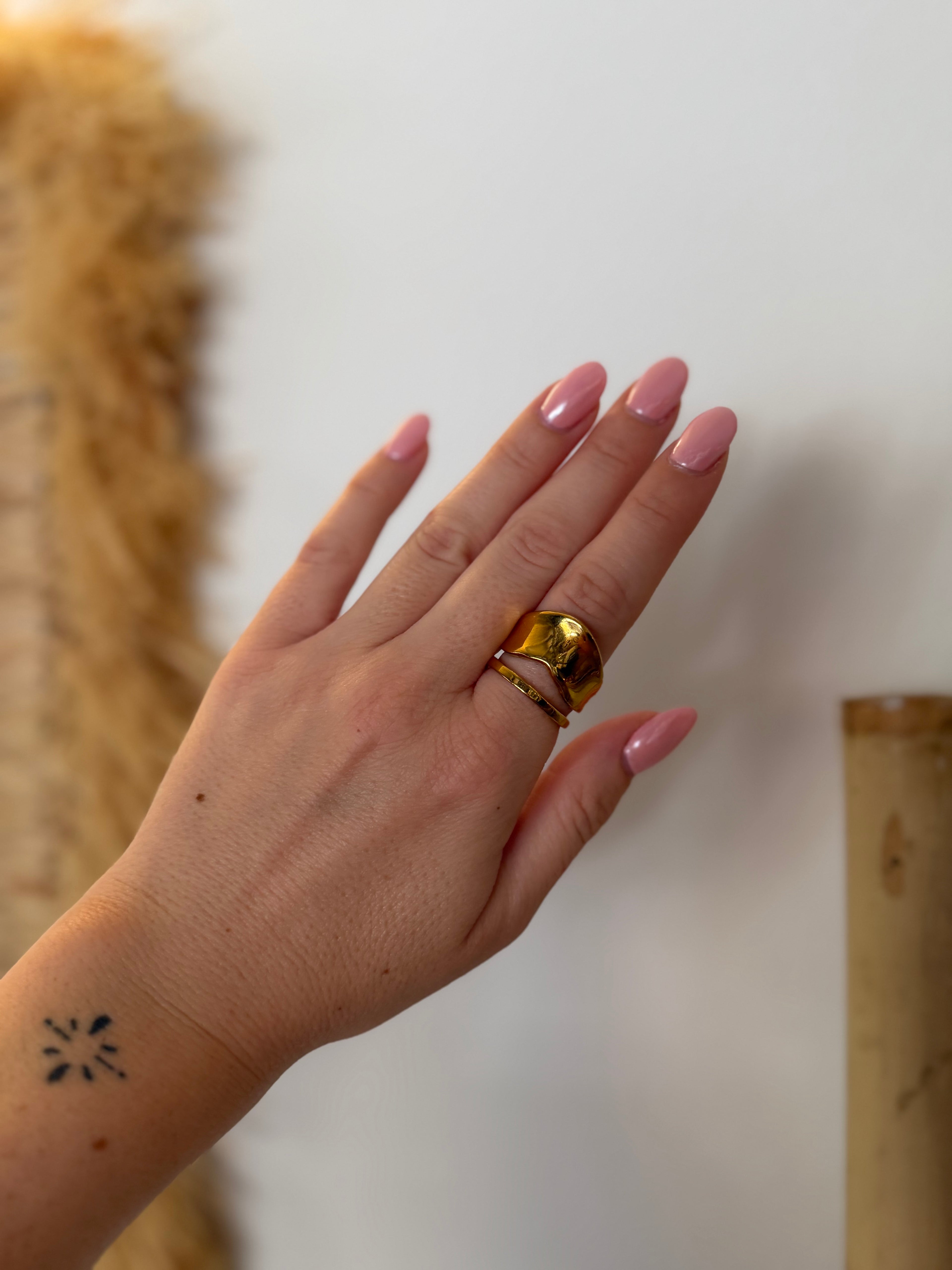 Avali Ring