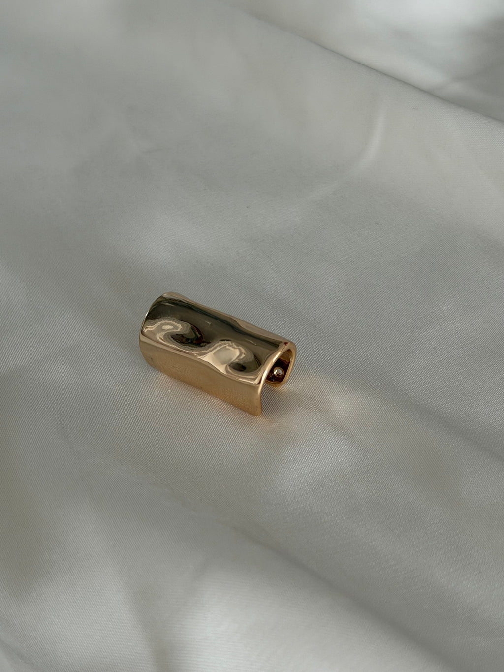 Eleina Gold Ear Cuff
