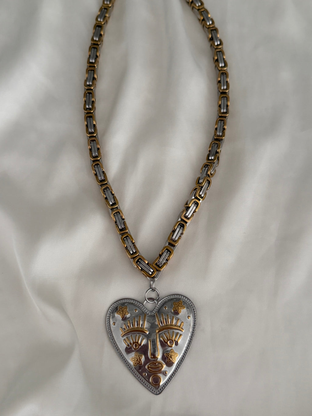 Camellia Necklace