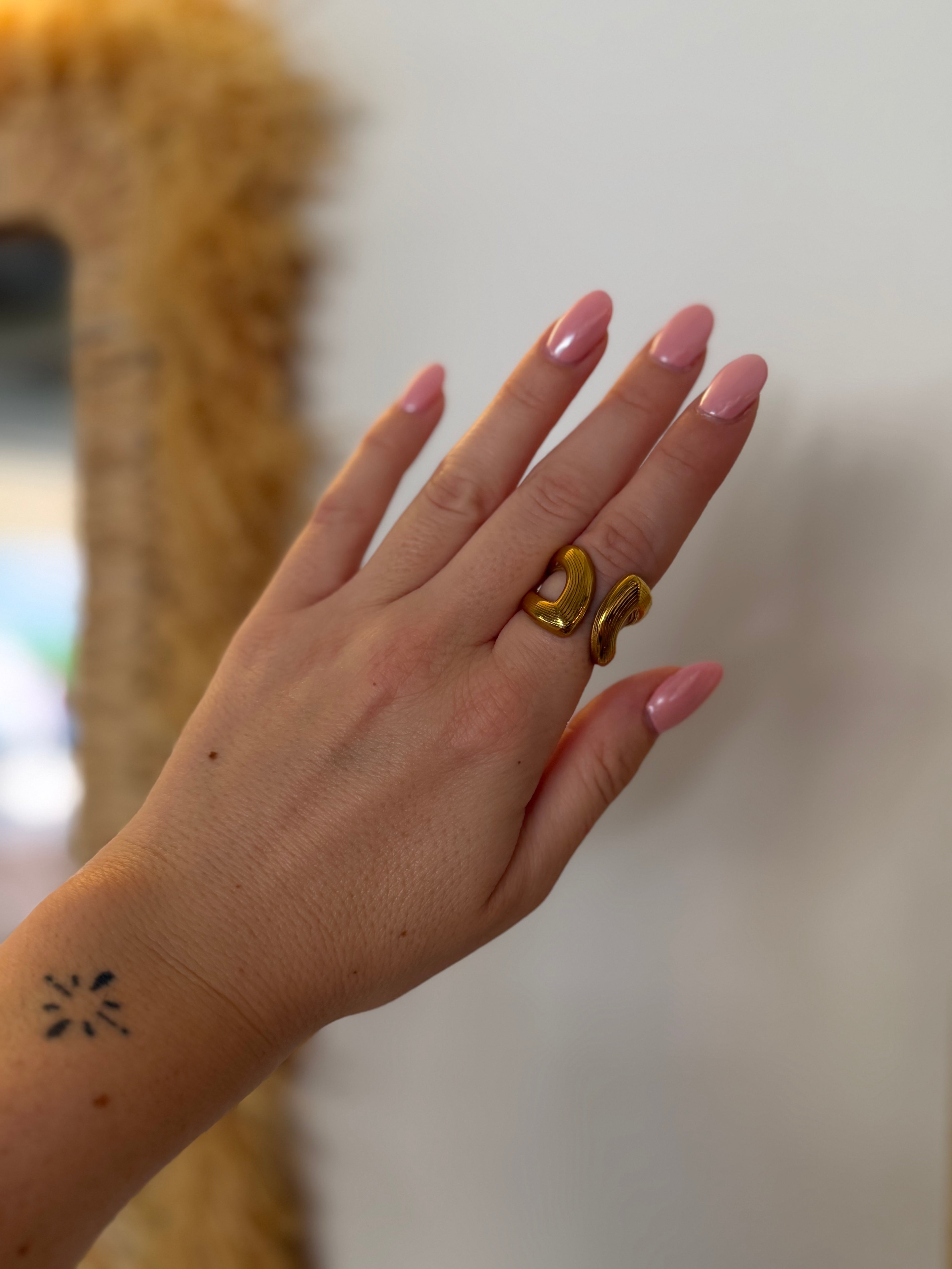 Eleina Ring