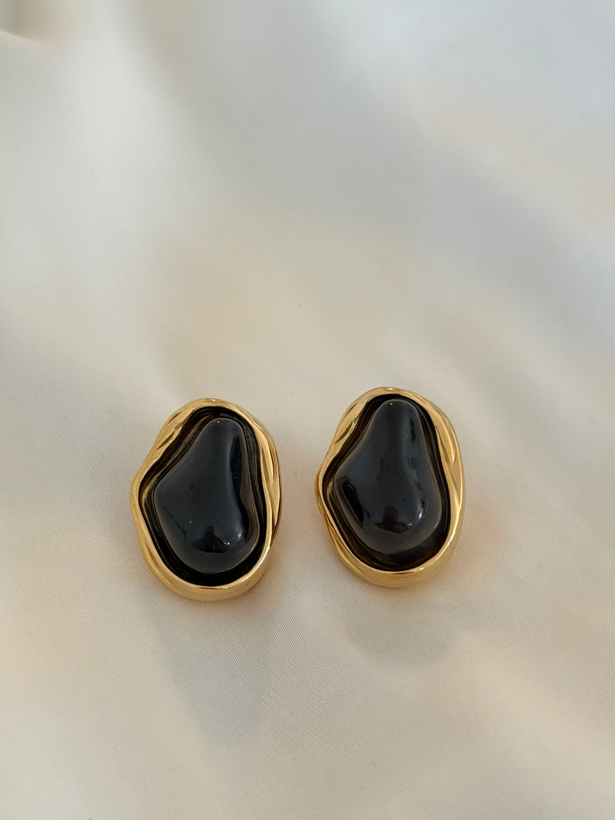 Amara Earring