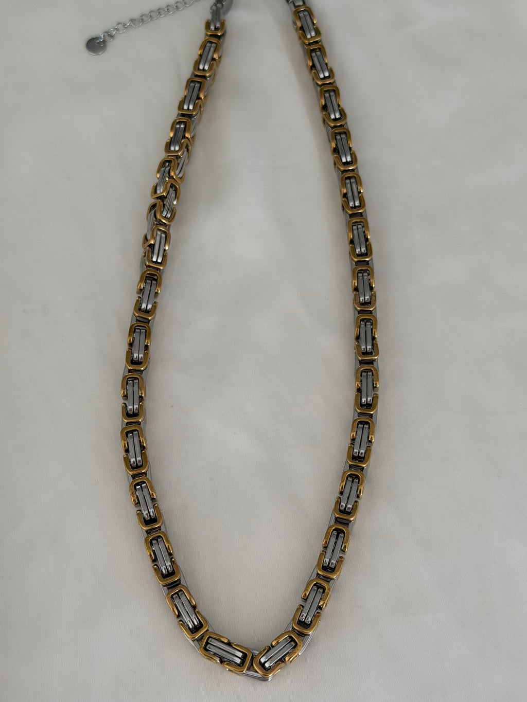 Romeo Necklace