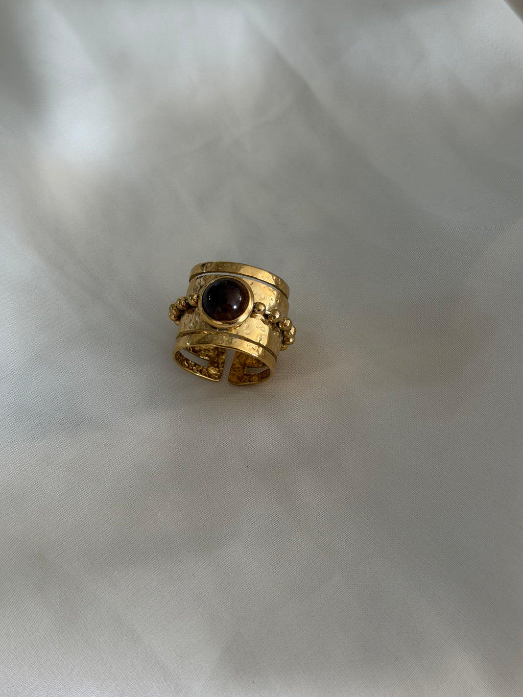 Lucia Ring