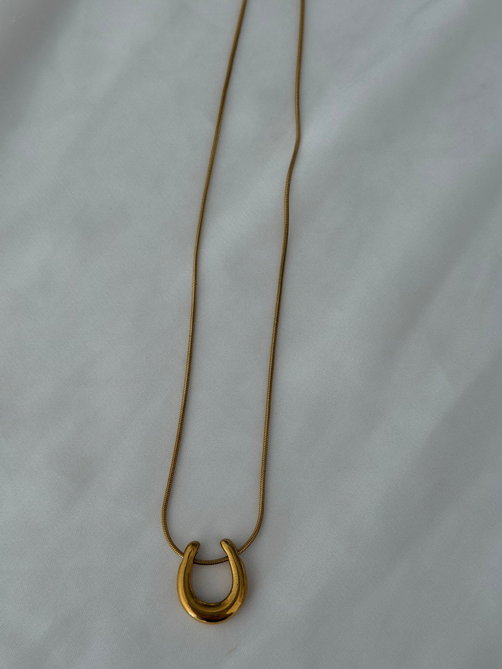 Alma Necklace