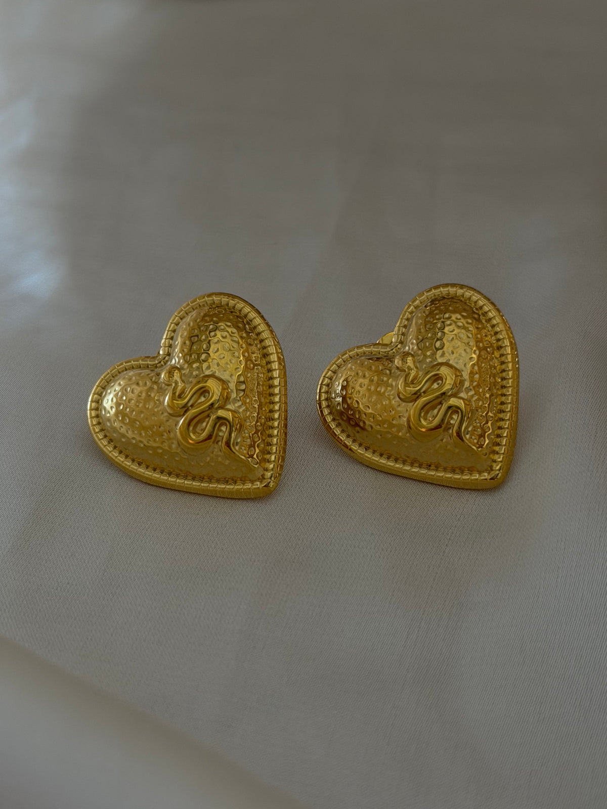 Snake gold