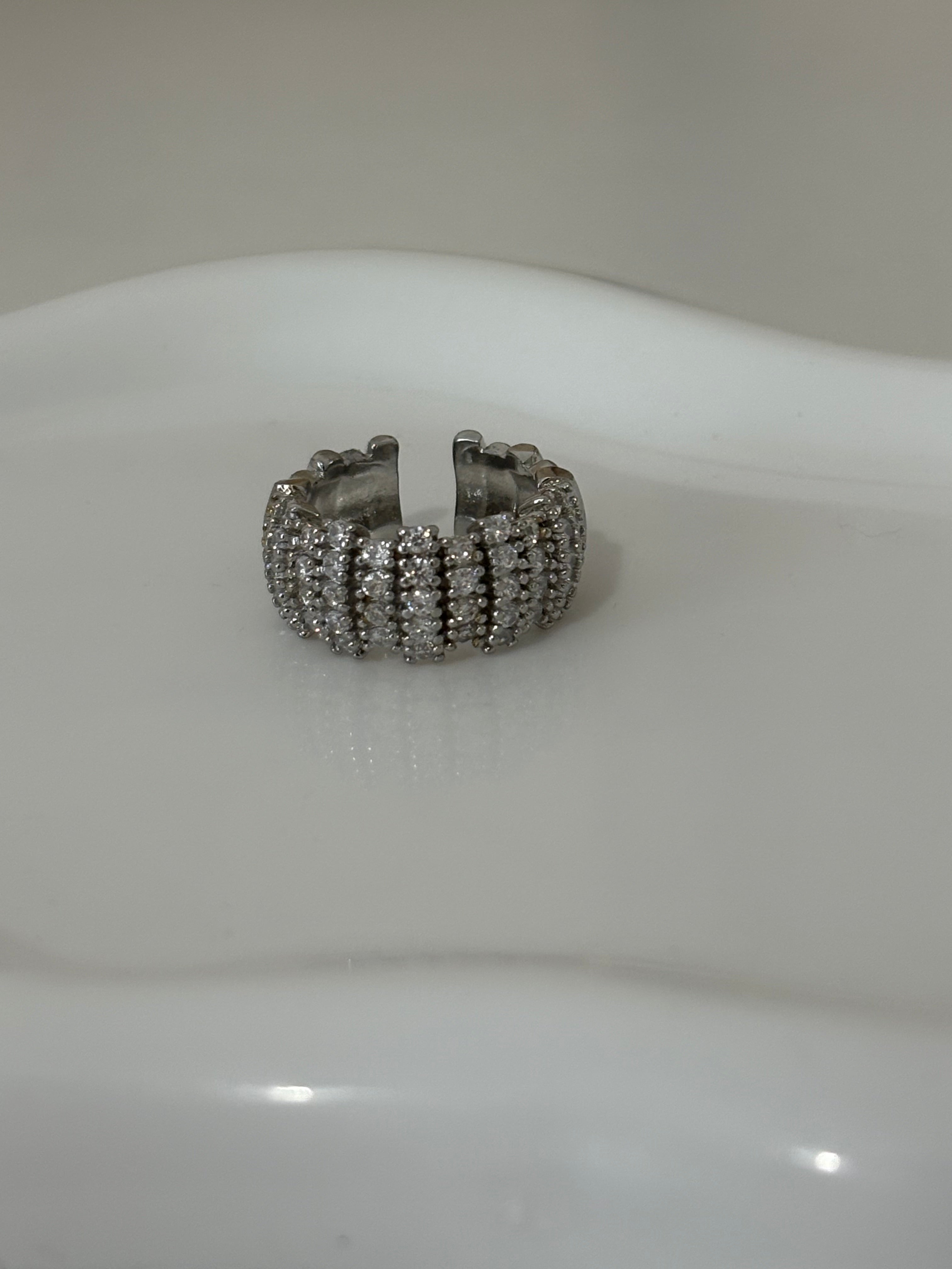Neira Ring