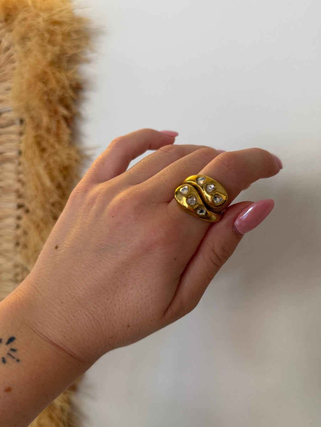 Agapi Ring