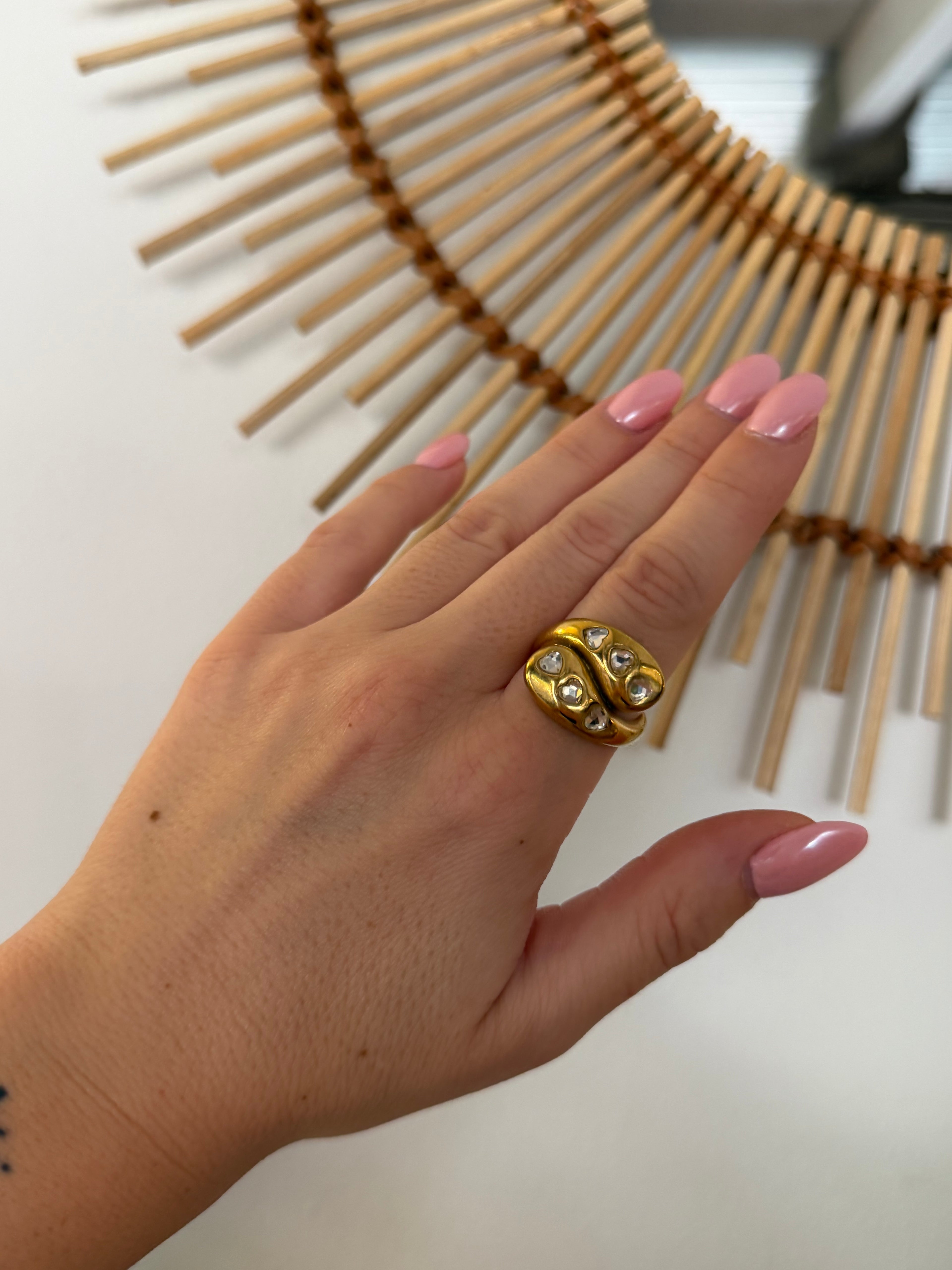 Agapi Ring