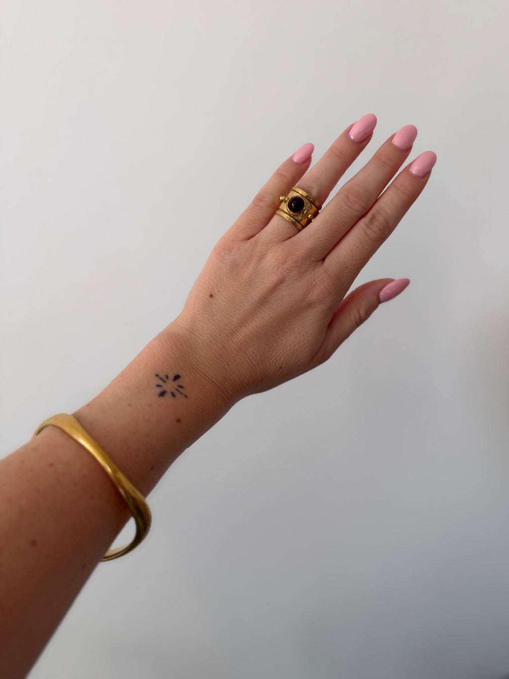Lucia Ring