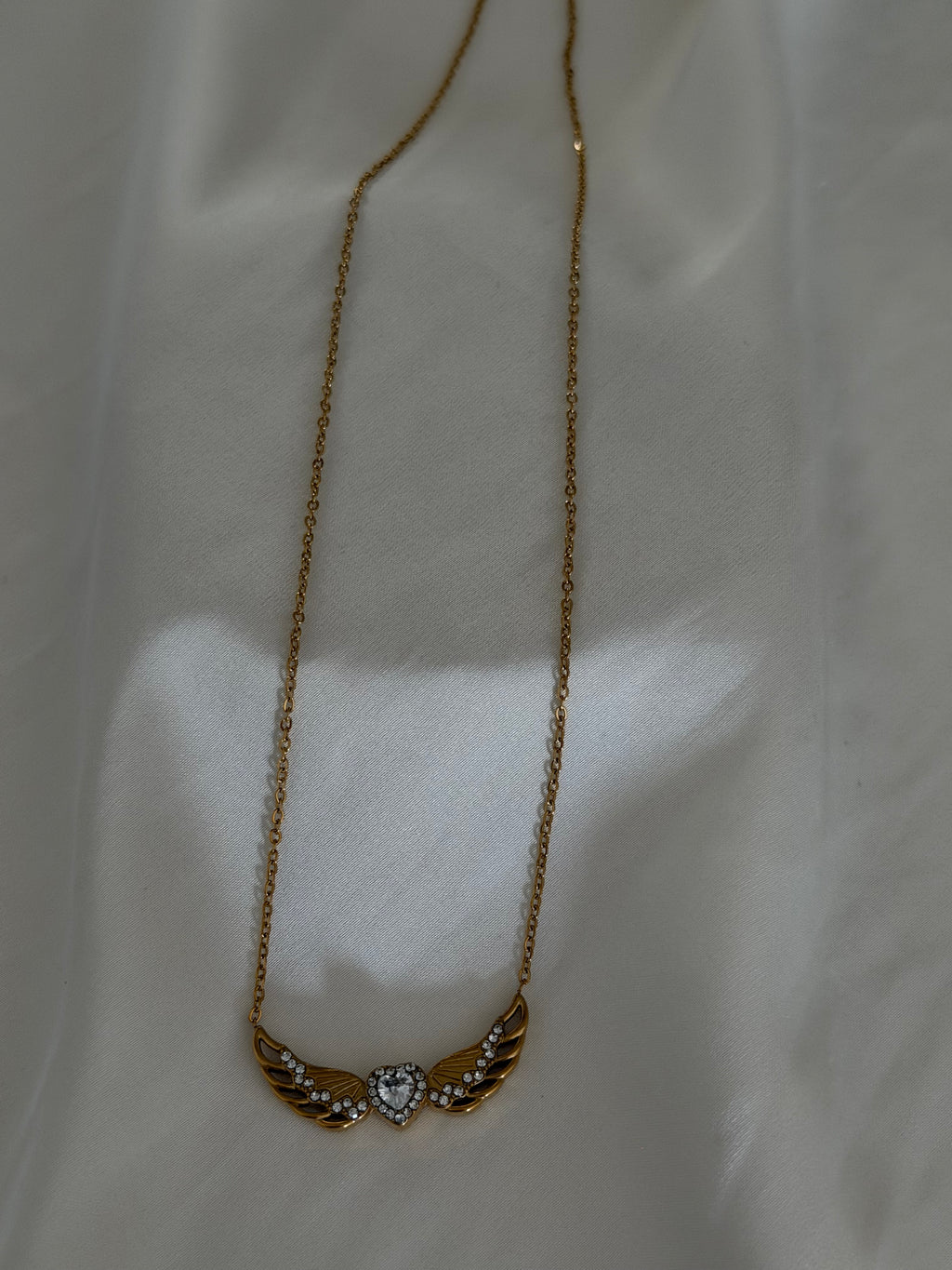 Amore wings necklace